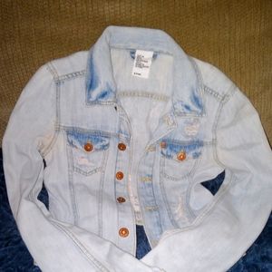 Child's sz 4 destressed denim jacket $15